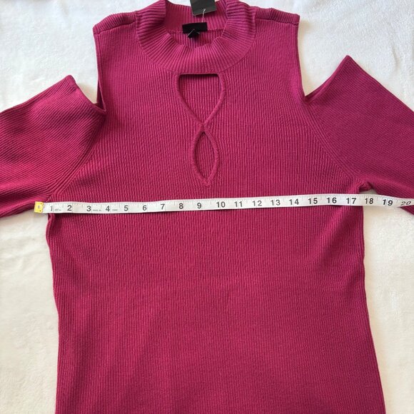 Cold-Shoulder Keyhole Burgundy Ribbed Knit Shirt Dress By Torrid Womens Size 2 - Picture 8 of 15